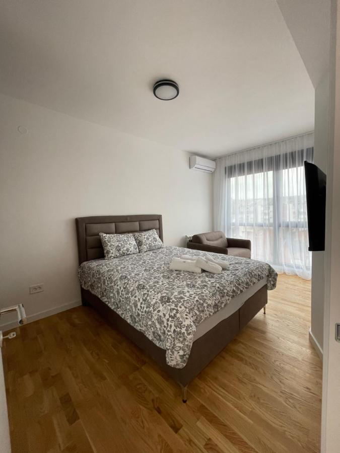 Leo Lux 2 Daire Ni Dış mekan fotoğraf