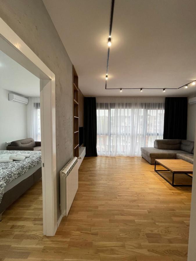 Leo Lux 2 Daire Ni Dış mekan fotoğraf