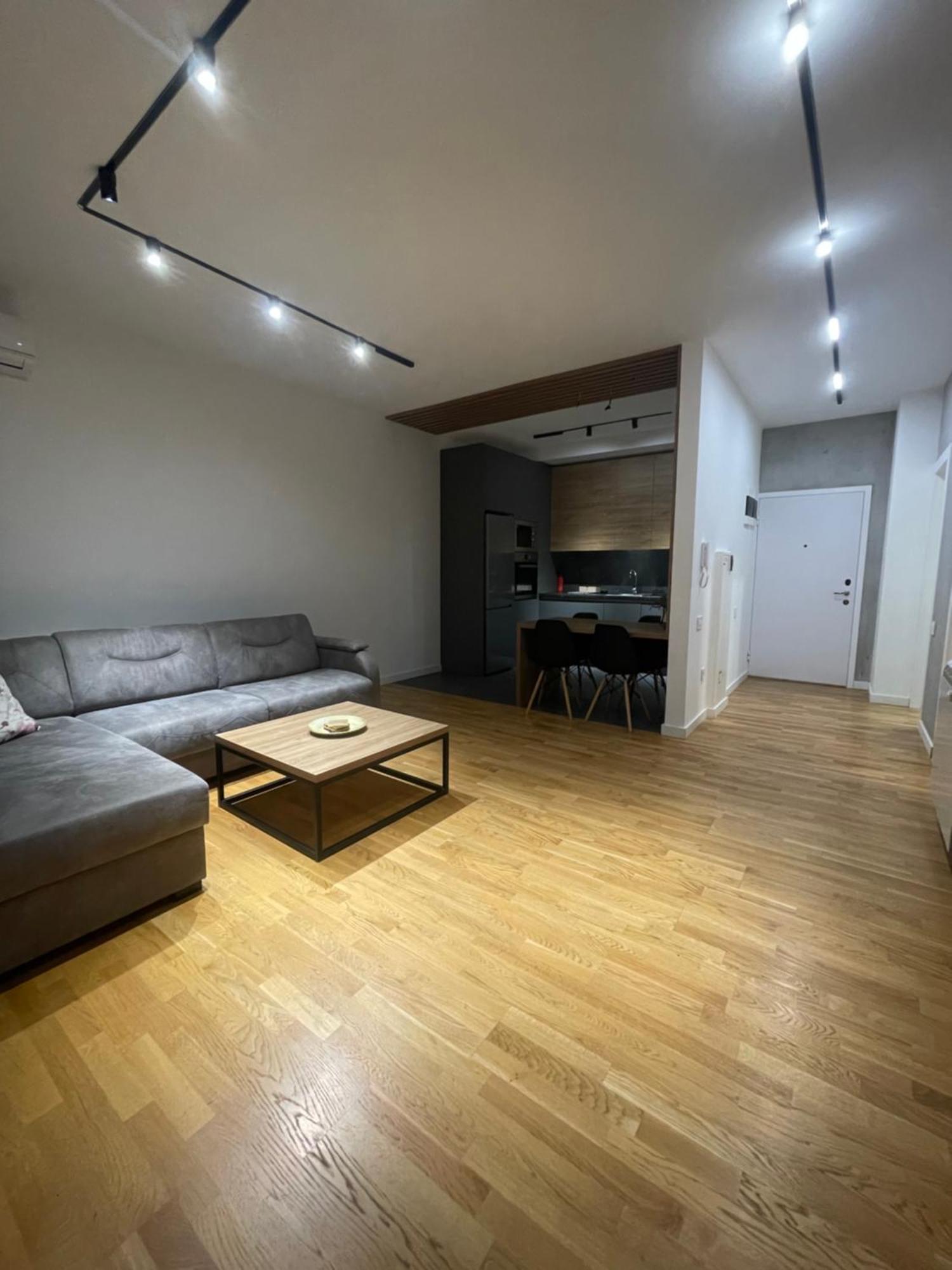 Leo Lux 2 Daire Ni Dış mekan fotoğraf