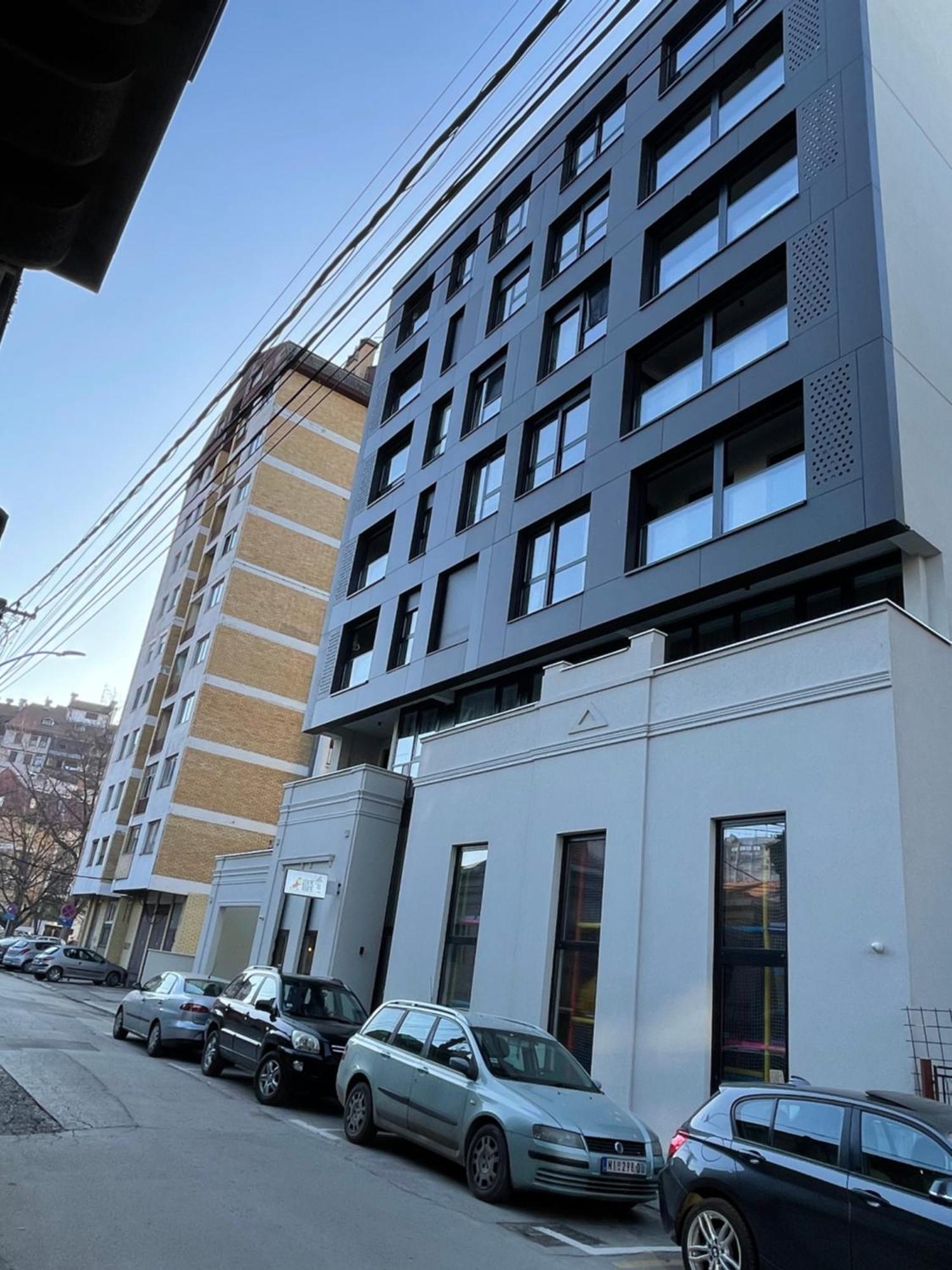 Leo Lux 2 Daire Ni Dış mekan fotoğraf